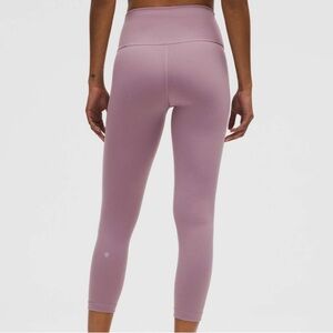Lululemon Wunder Train High-Rise Crop 23"
Lavender Lux
